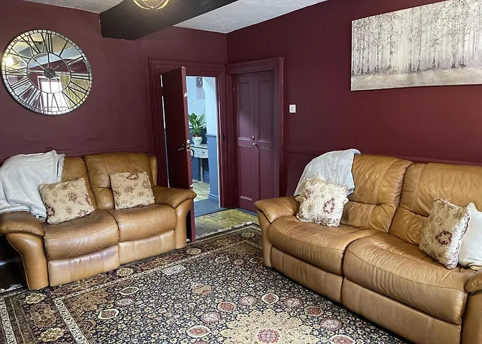 Stunning 2-Bedroomed Cottage