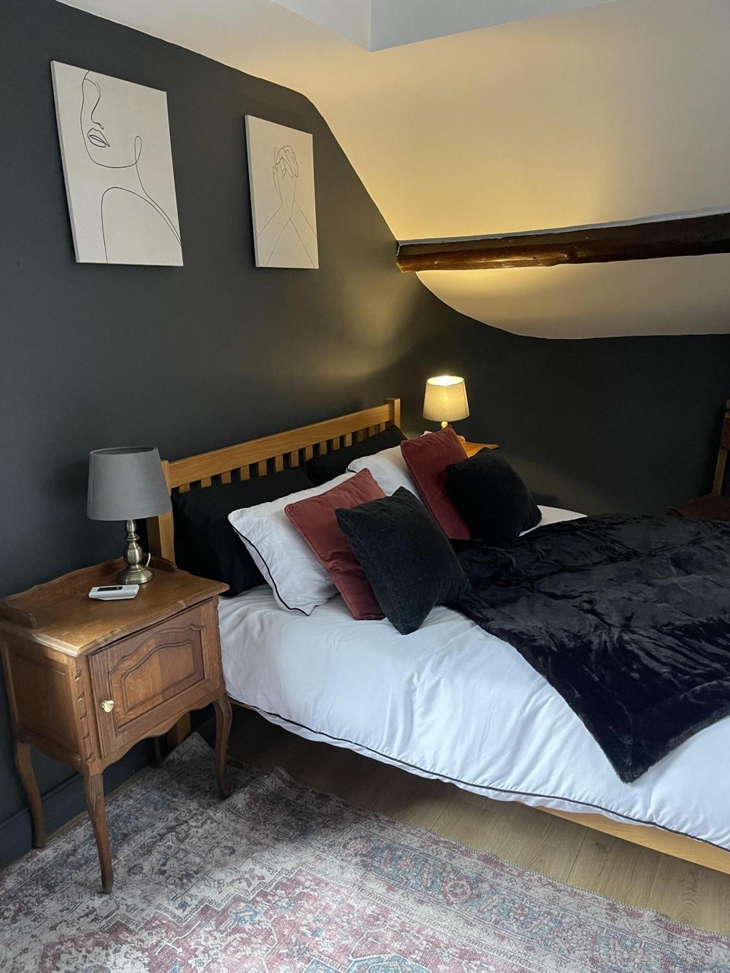 Holiday home Stunning 2-bedroomed